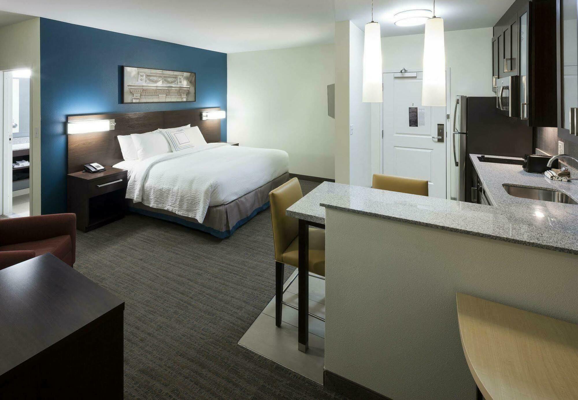 Residence Inn By Marriott Richmond Downtown Exterior photo